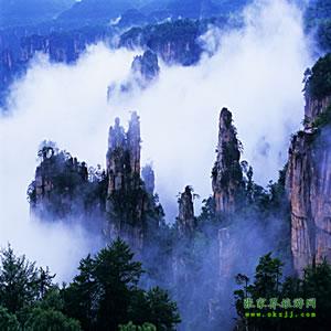 武漢往返：張家界、鳳凰古城、韶山六日游，每周一、周四發(fā)團(tuán)